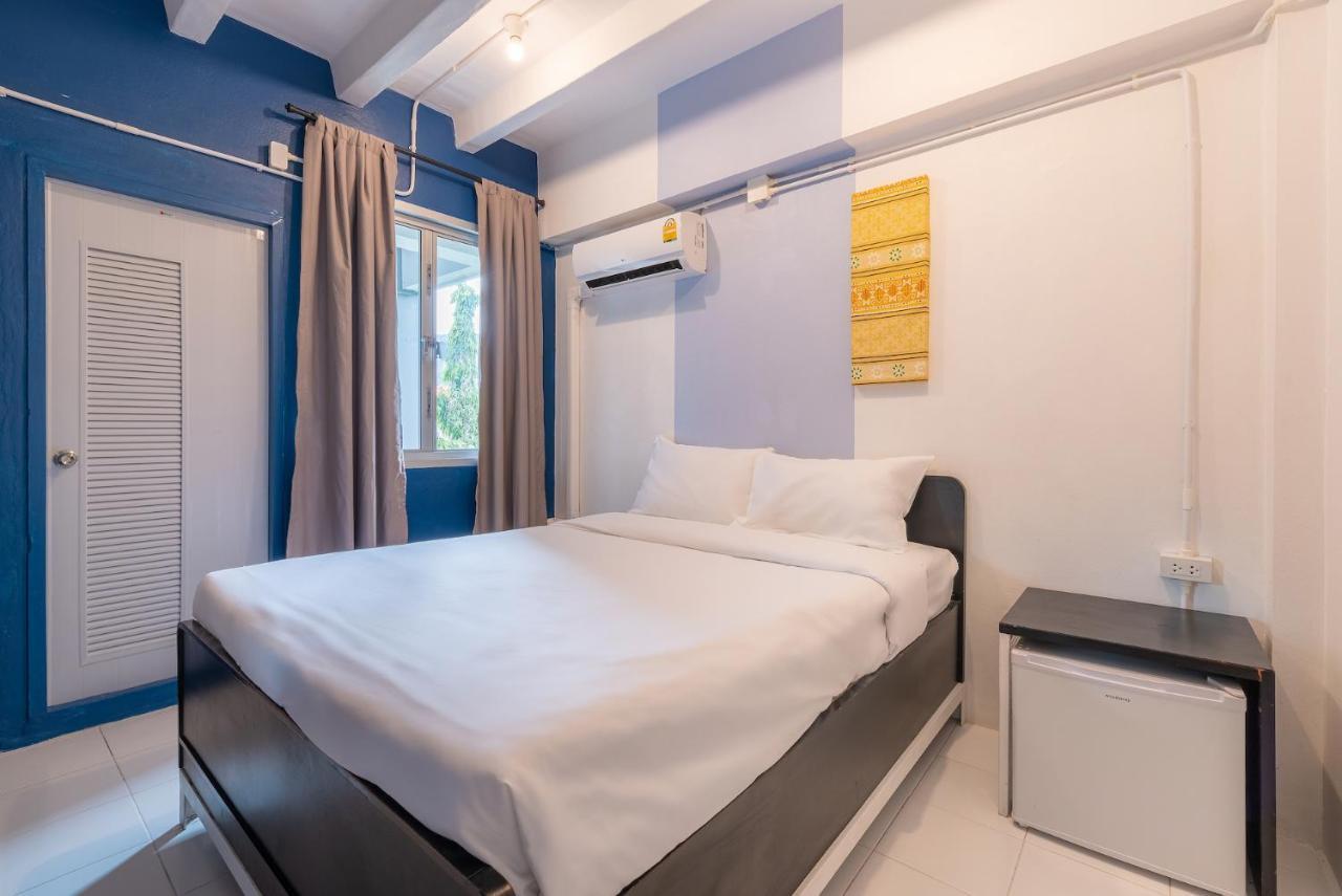 Bedgasm Hotel X Cafe Nimman Chiang Mai Bagian luar foto