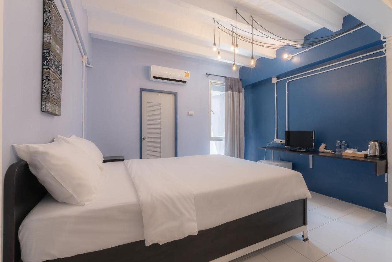 Bedgasm Hotel X Cafe Nimman Chiang Mai Bagian luar foto