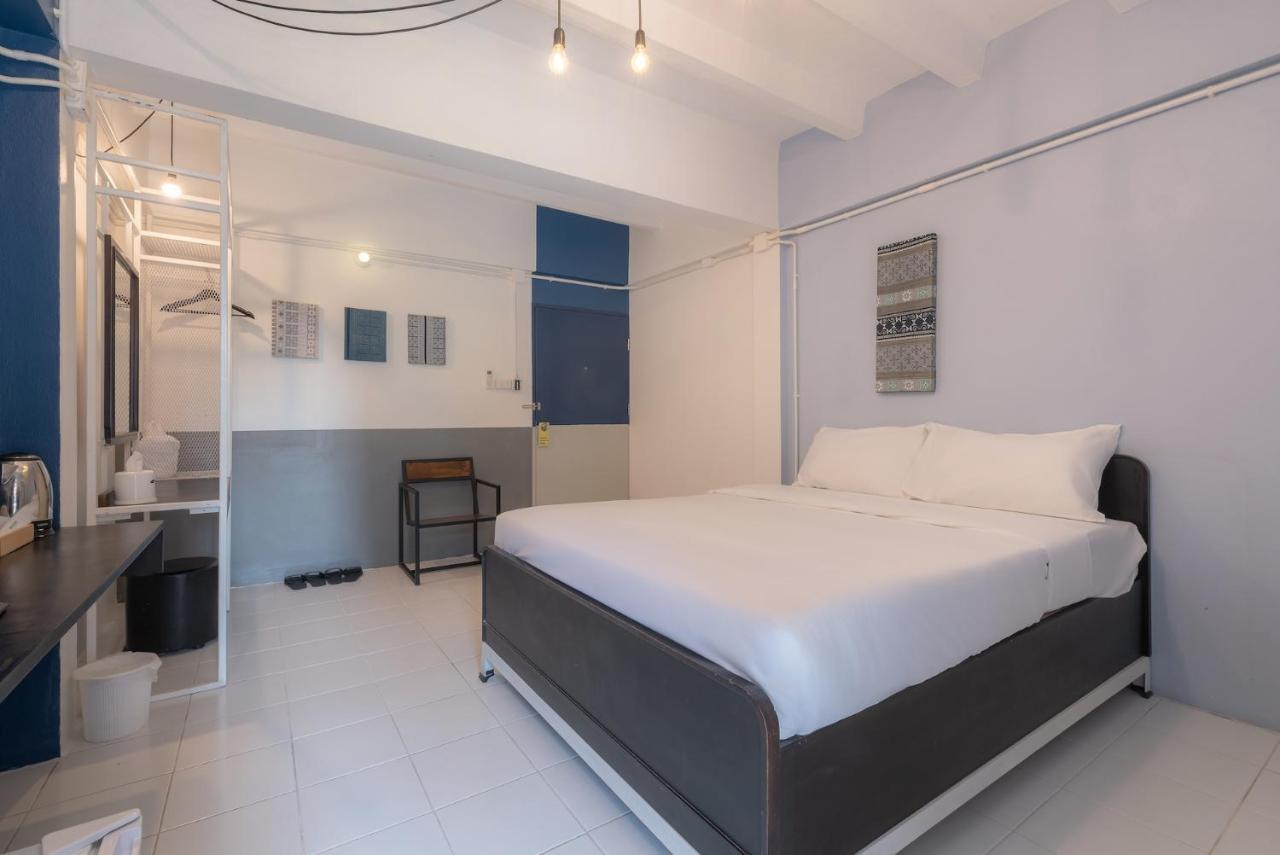 Bedgasm Hotel X Cafe Nimman Chiang Mai Bagian luar foto