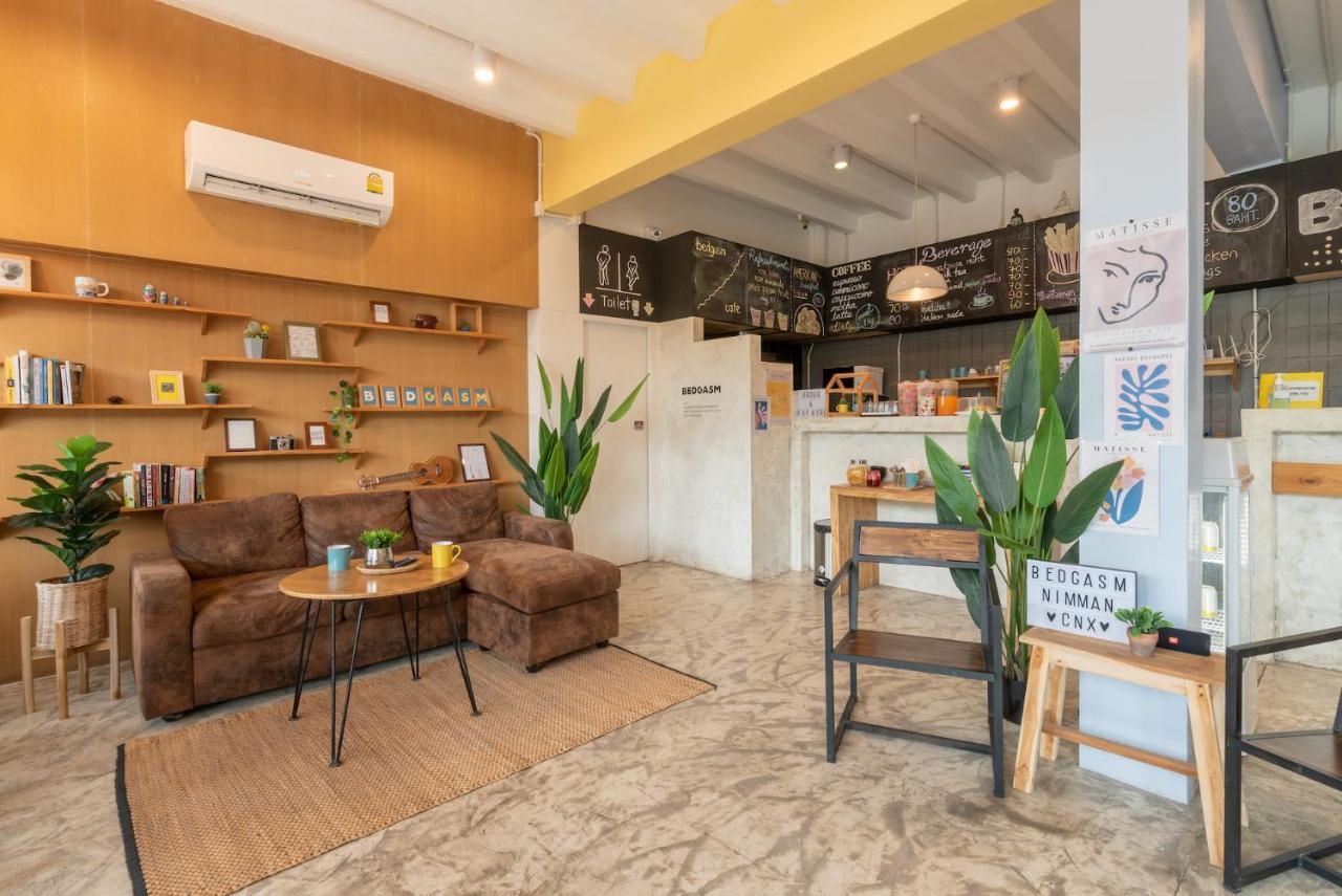 Bedgasm Hotel X Cafe Nimman Chiang Mai Bagian luar foto