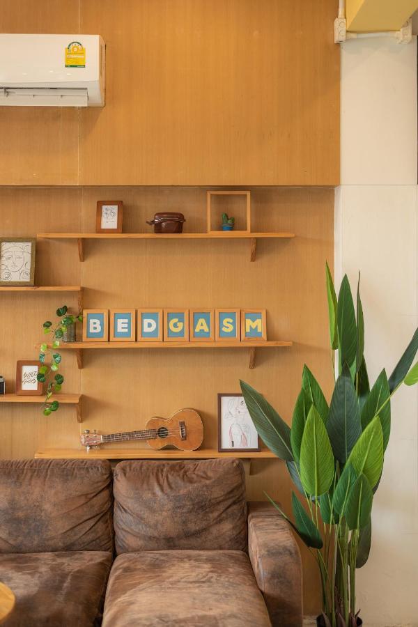 Bedgasm Hotel X Cafe Nimman Chiang Mai Bagian luar foto