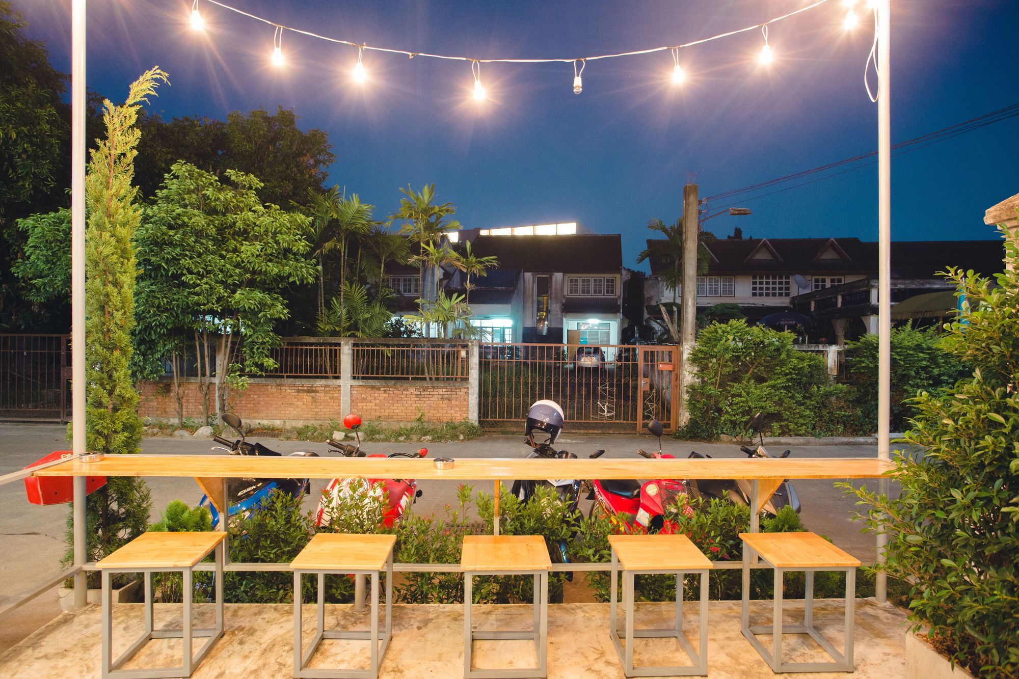 Bedgasm Hotel X Cafe Nimman Chiang Mai Bagian luar foto